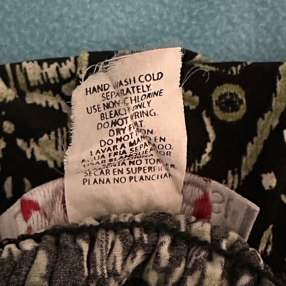 Carol Rose Floral Smocked Collar Top - Picture 6 of 6